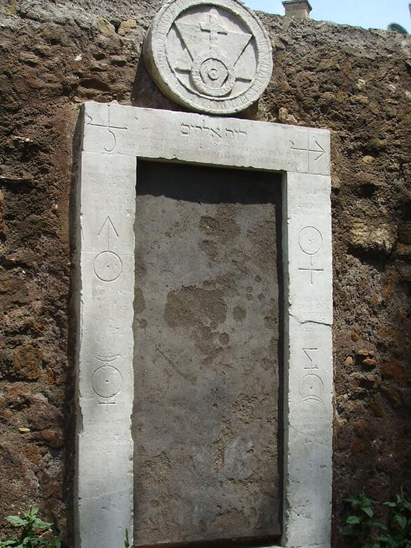 Porta Magica di Piazza Vittorio