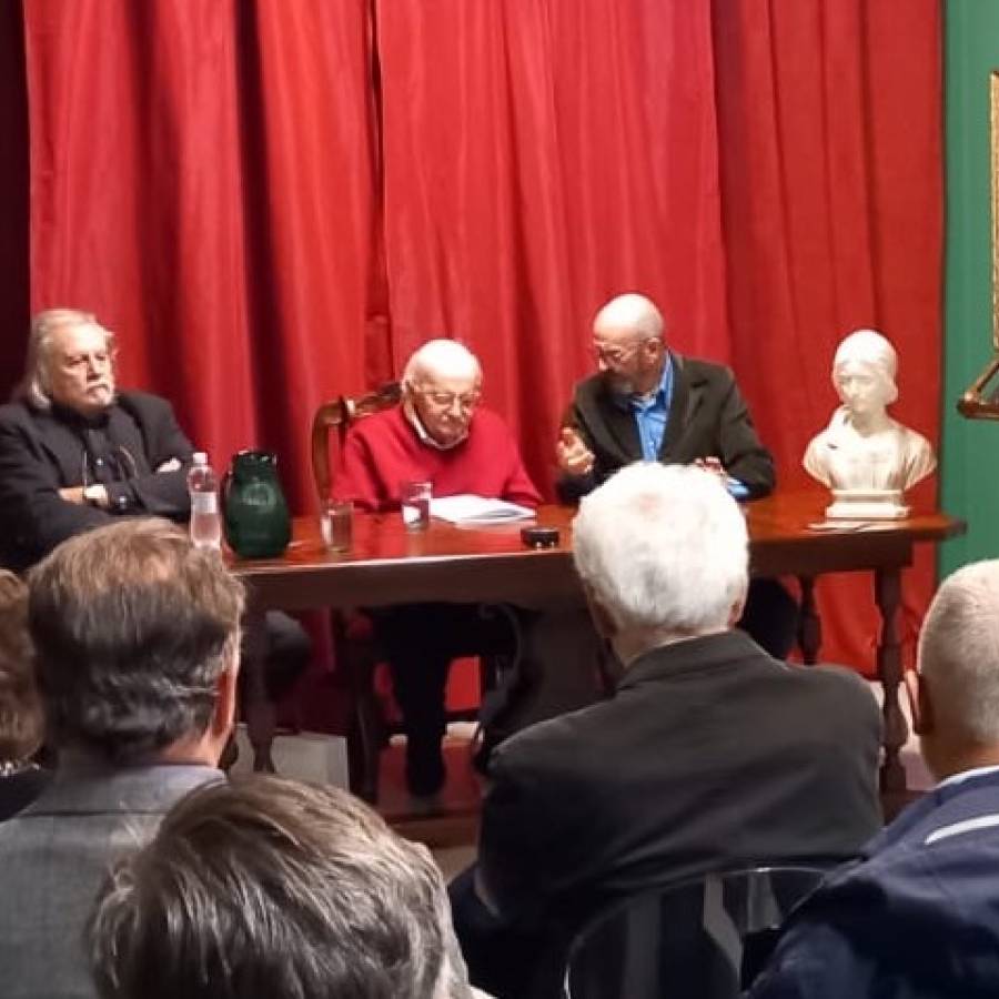 E Montanari - Un’umile regalità. Percorsi dell’esicasmo in Occidente - (Recensione di M. Toti)